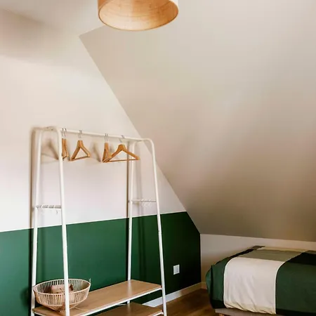 Surtain Surf House 호스텔 *