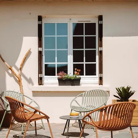 Surtain Surf House
